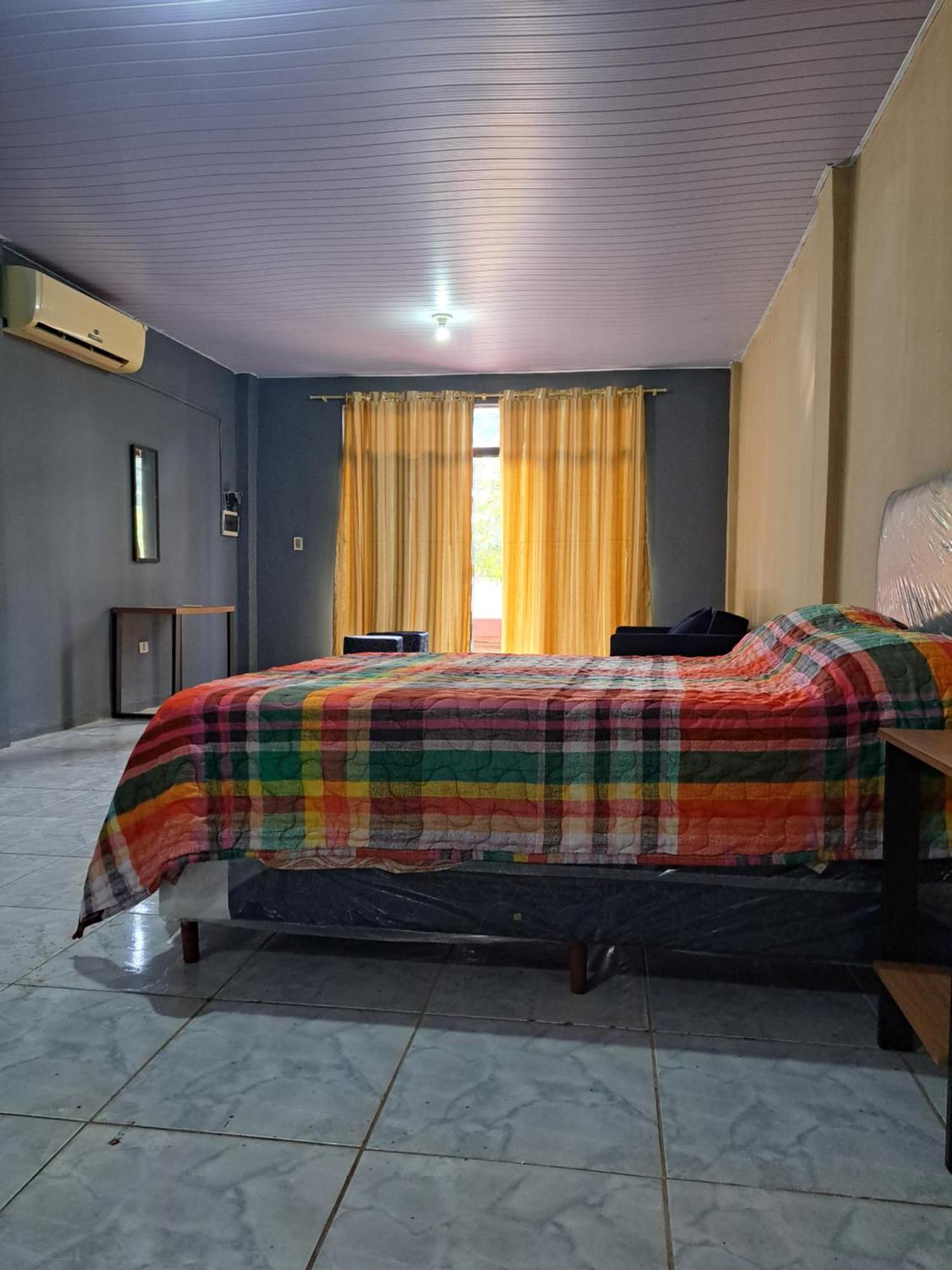 Hummingbird Hostel Сиудад дел Есте Екстериор снимка