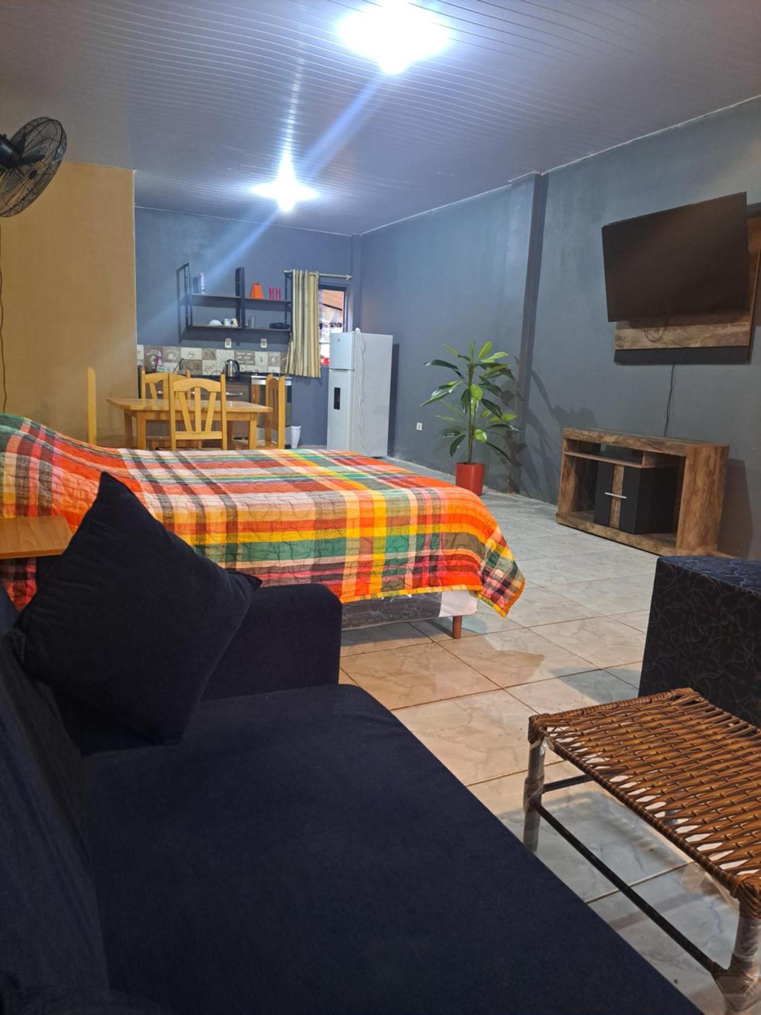 Hummingbird Hostel Сиудад дел Есте Екстериор снимка