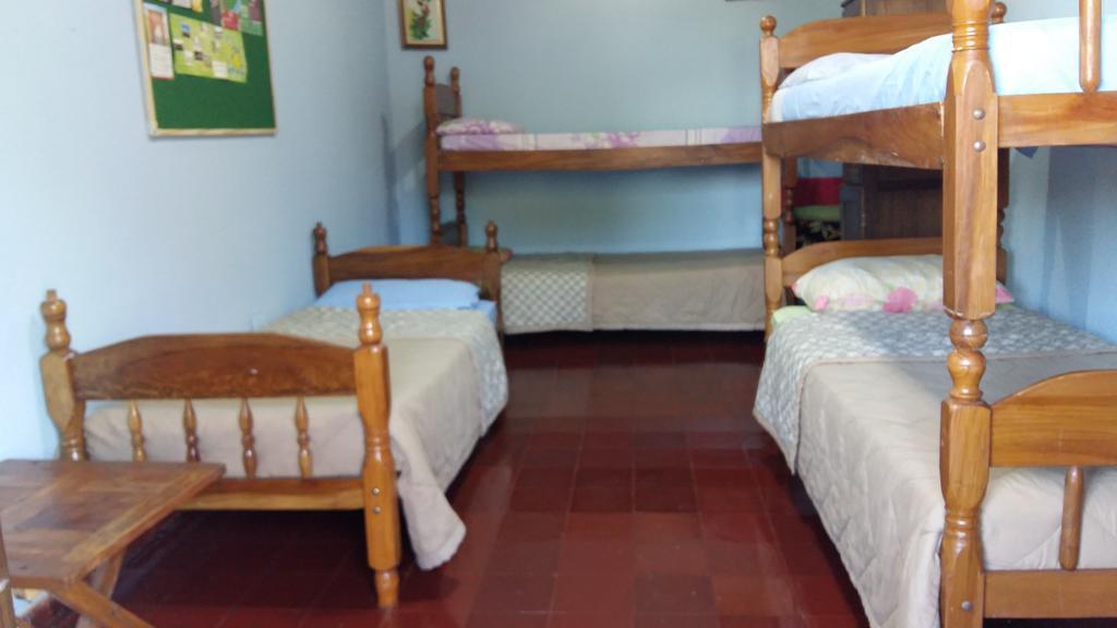 Hummingbird Hostel Сиудад дел Есте Екстериор снимка